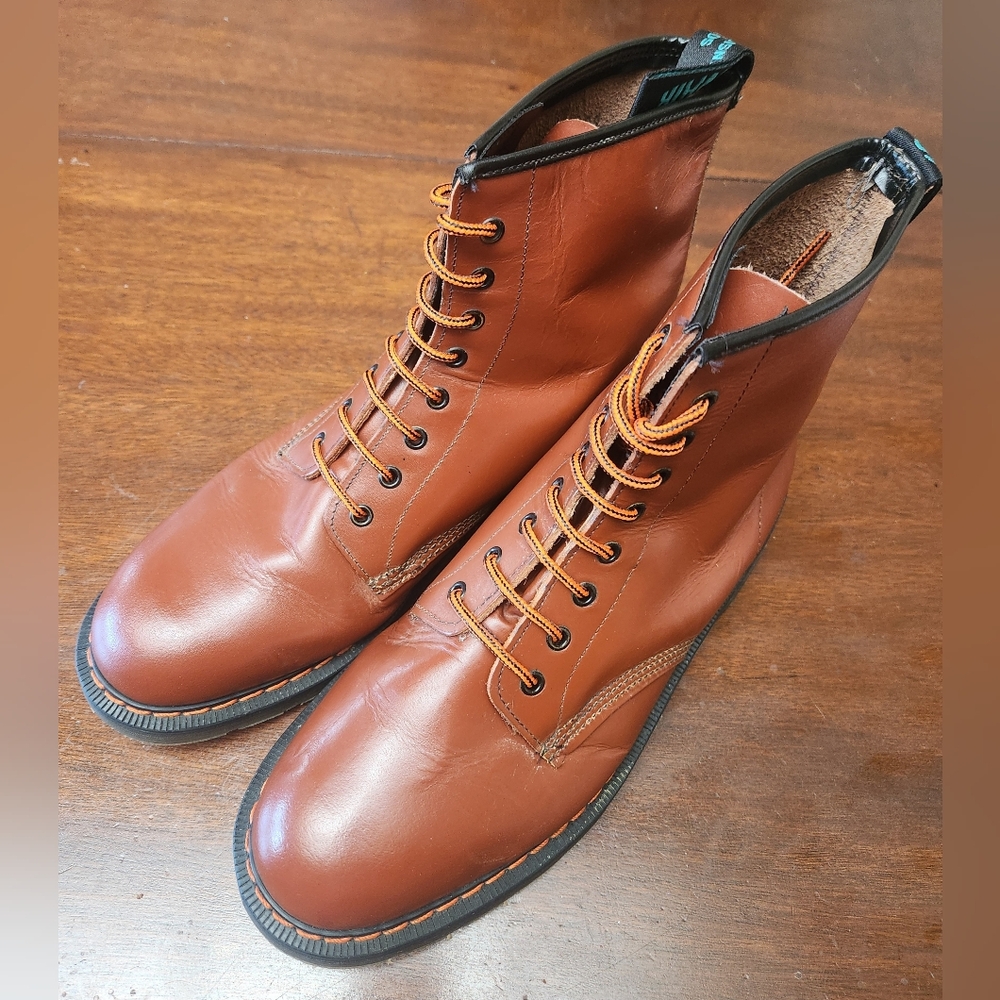 Made in England SOLOVAIR boot